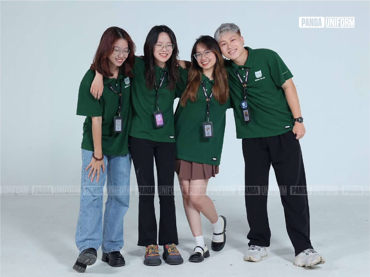 Áo thun đồng phục màu xanh lá trẻ trung và tươi mới