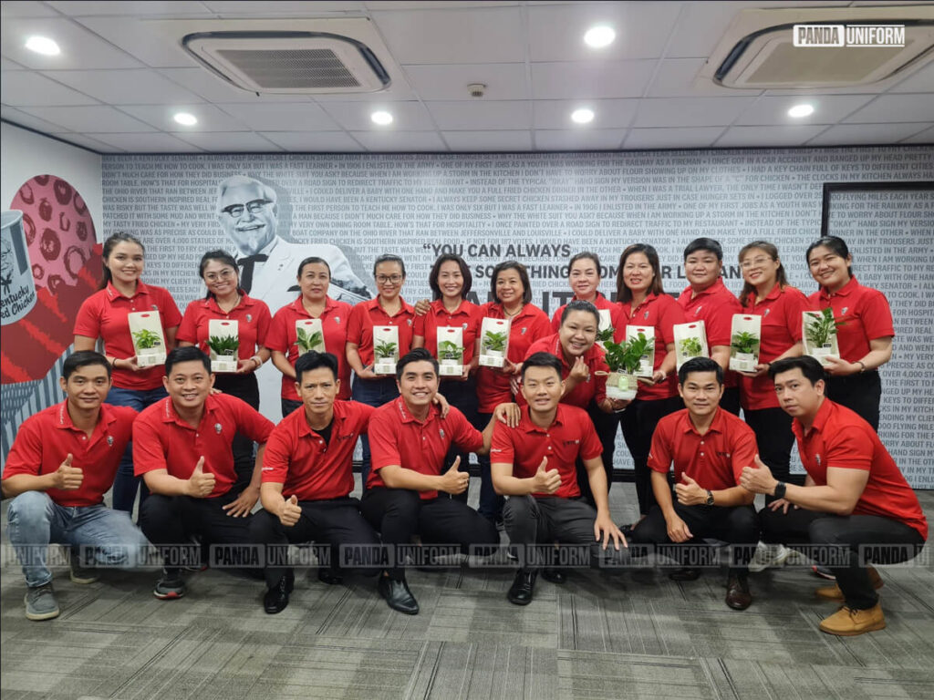 áo polo đỏ đồng phục nhân viên kfc