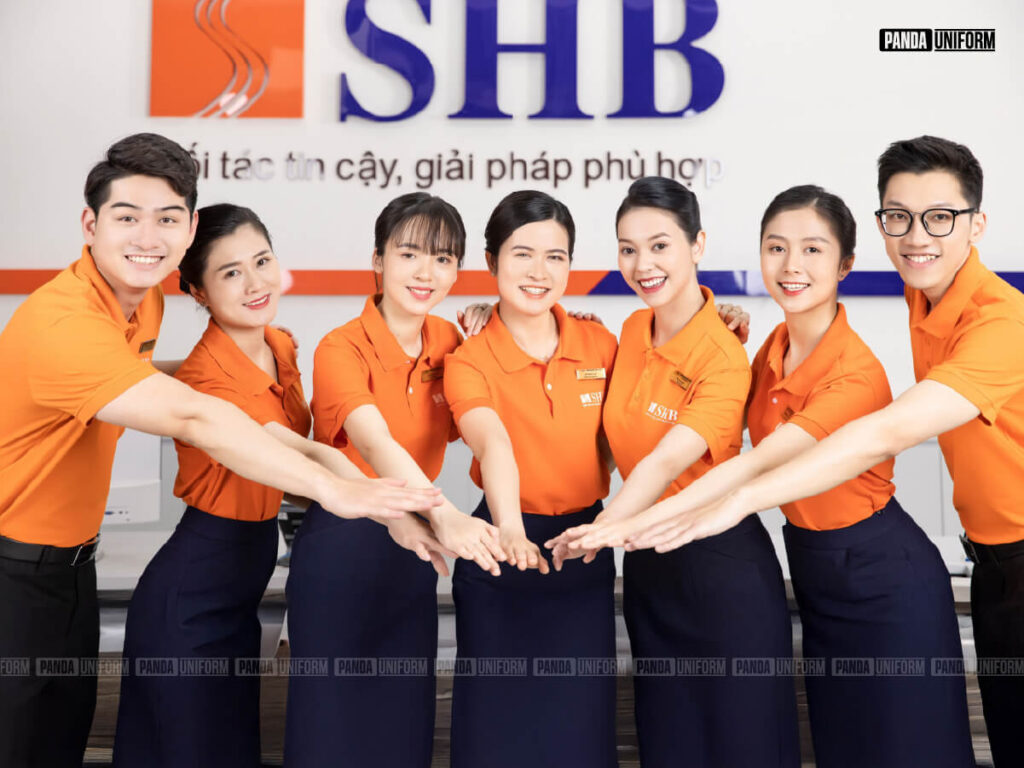 áo polo màu cam đồng phục của ngân hàng shb