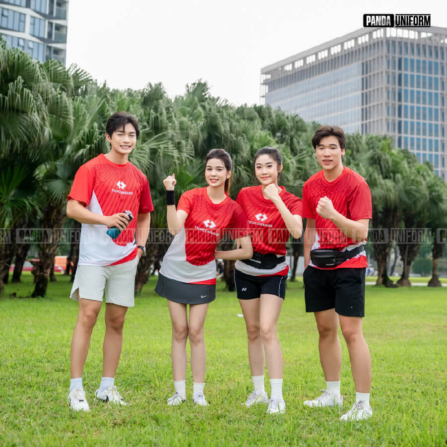 áo teambuilding do panda thiết kế dành cho ngân hàng techcombank