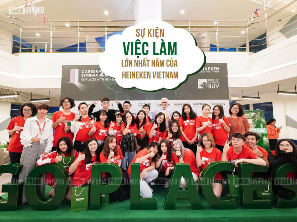 áo thun đỏ nổi bật cho sự kiện - chương trình việc làm của heineken việt nam