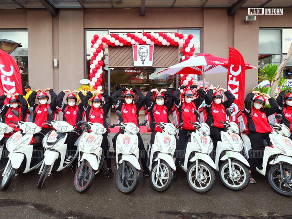 đồng phục giao hàng của kfc