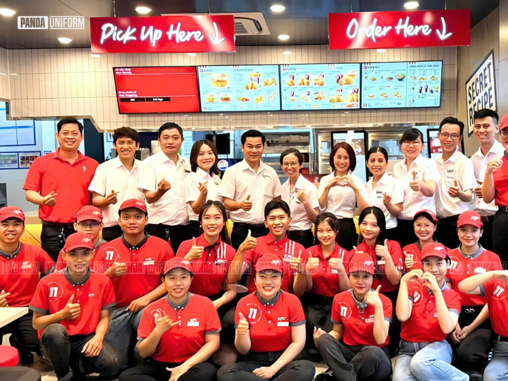 đồng phục nhân viên cửa hàng của kfc