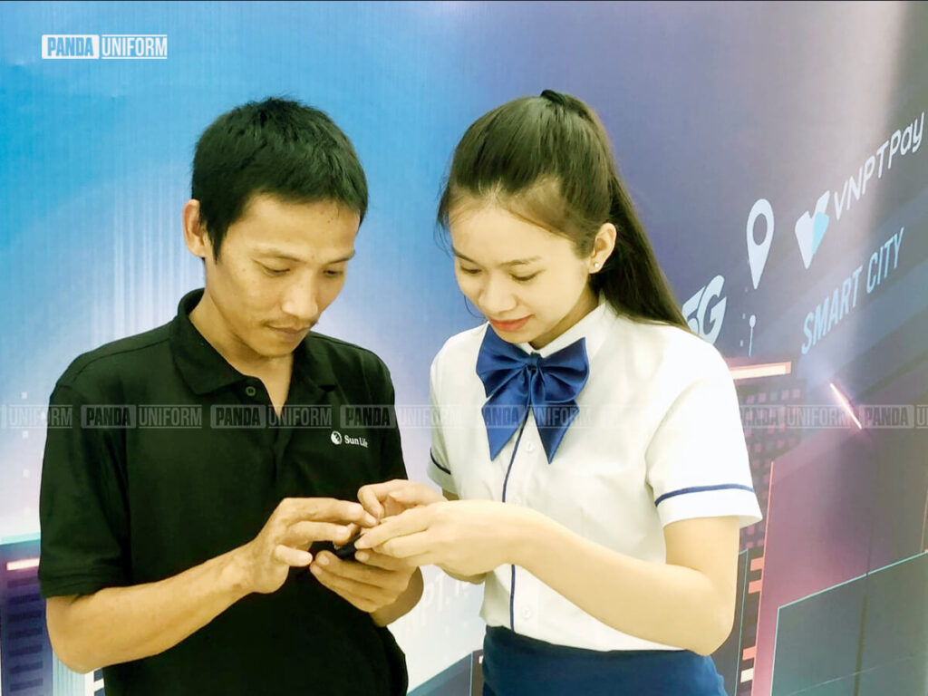 mẫu áo đồng phục sơ mi trắng đẹp ấn tượng của vnpt