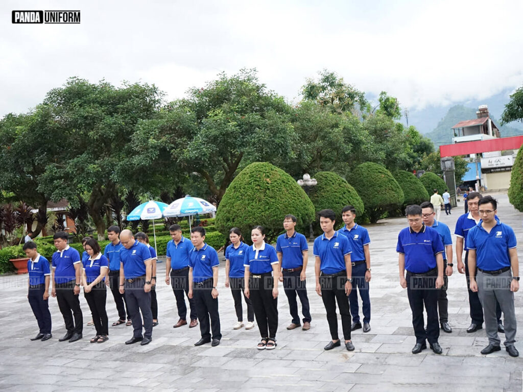 mẫu áo polo xanh đồng phục của vnpt