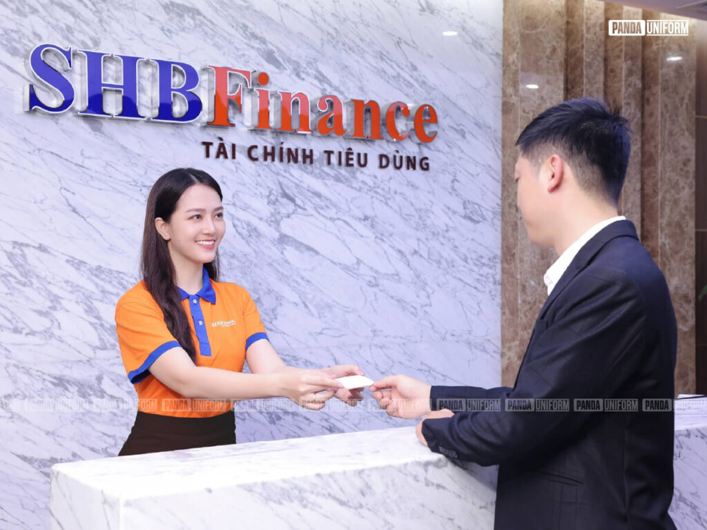 mẫu áo thun cổ bẻ phối màu đẹp ấn tượng của shb