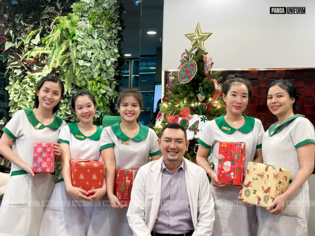 mẫu đồng phục hasaki màu trắng của nhân viên điều dưỡng