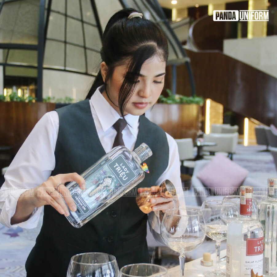 mẫu đồng phục phối gile cho nhân viên khách sạn intercontinental