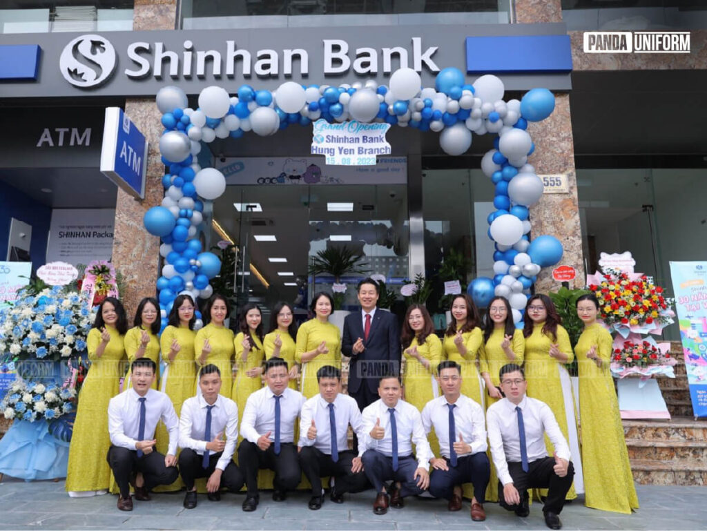 mẫu sơ mi trắng đồng phục ngân hàng shinhan bank
