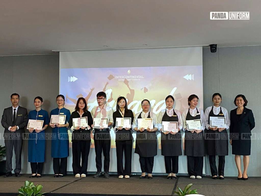 thiết kế đồng phục cho nhân viên tiệc của khách sạn intercontinental
