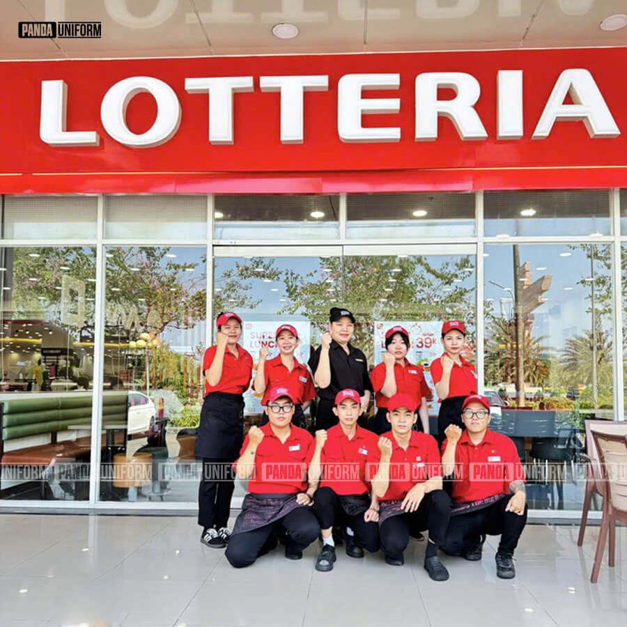 đồng phục sơ mi đỏ của lotteria