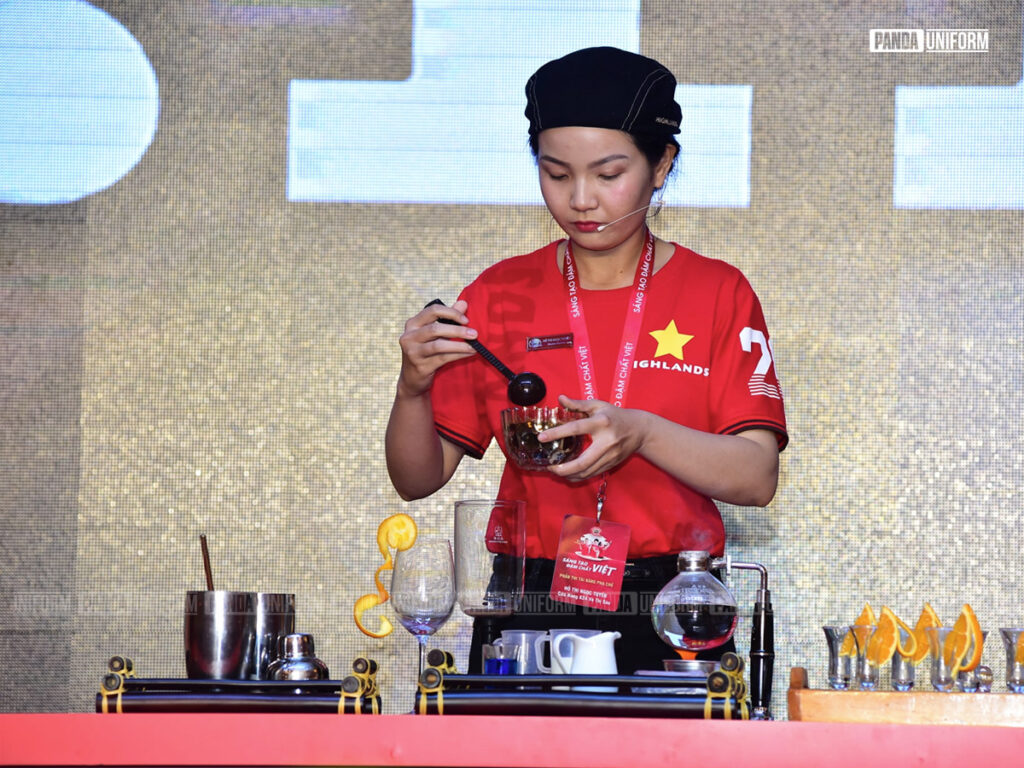 Đồng phục thương hiệu Highlands trong sự kiện workshop