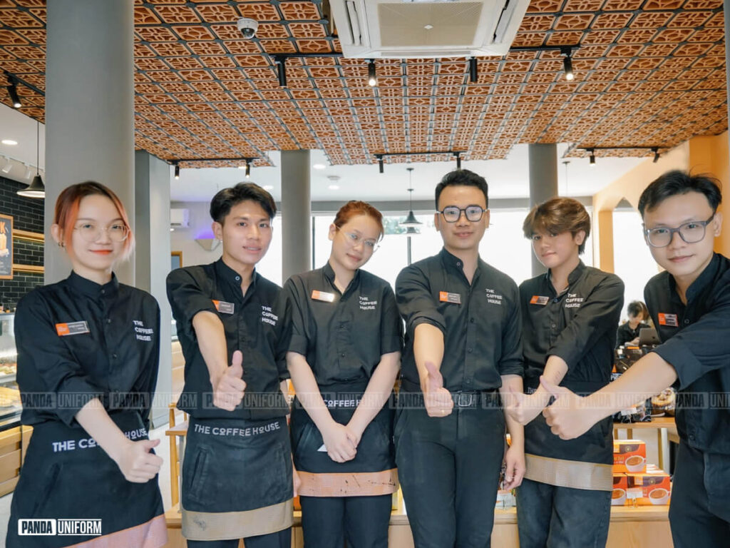 Mẫu tạp dề đồng phục The Coffee House vô cùng tiện lợi