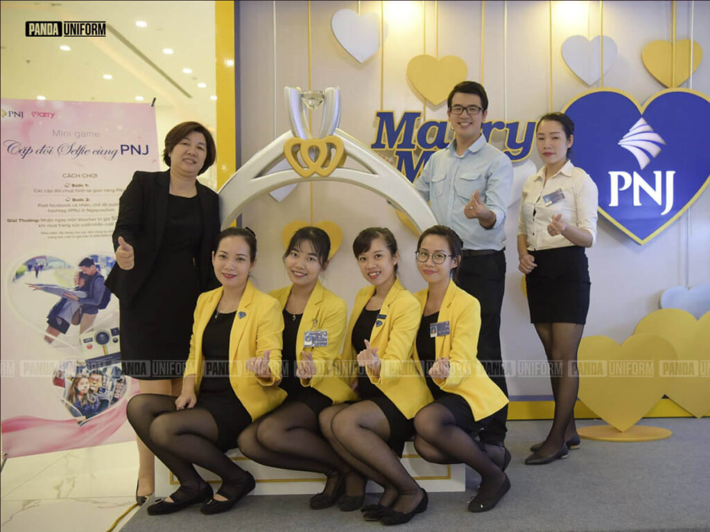 mẫu áo vest đồng phục pnj