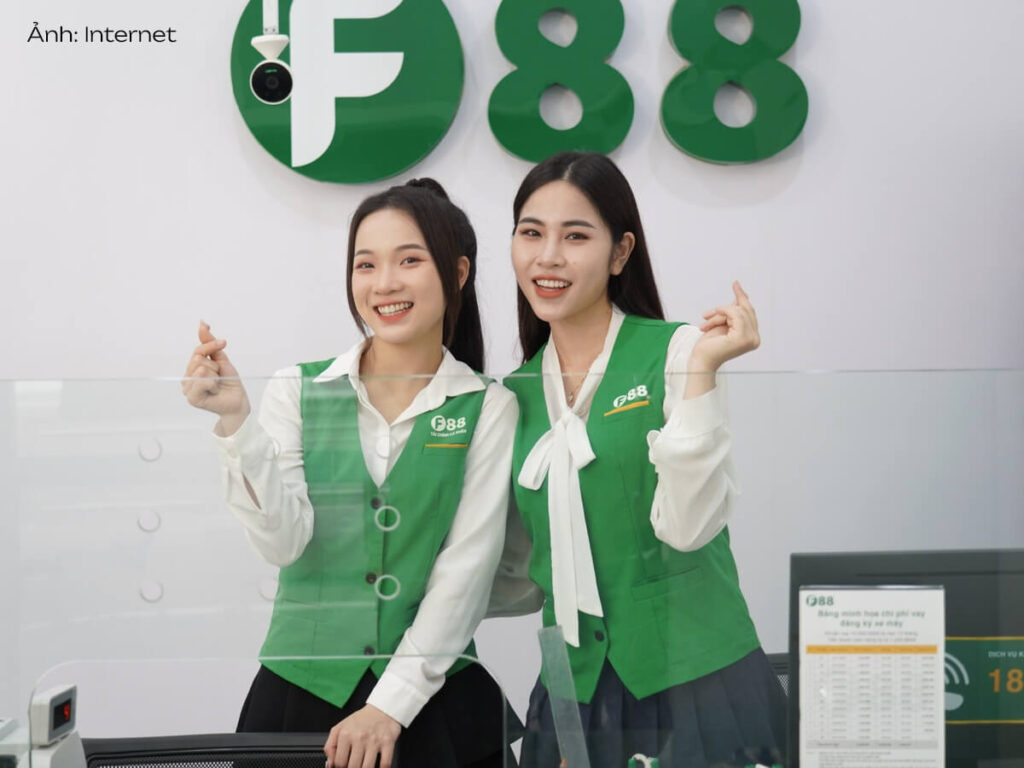 Mẫu áo ghi-lê của nhân viên F88