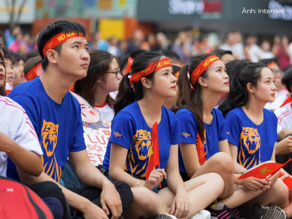 Áo thun đồng phục Bia tiger với thiết kế “Hổ vàng” ấn tượng