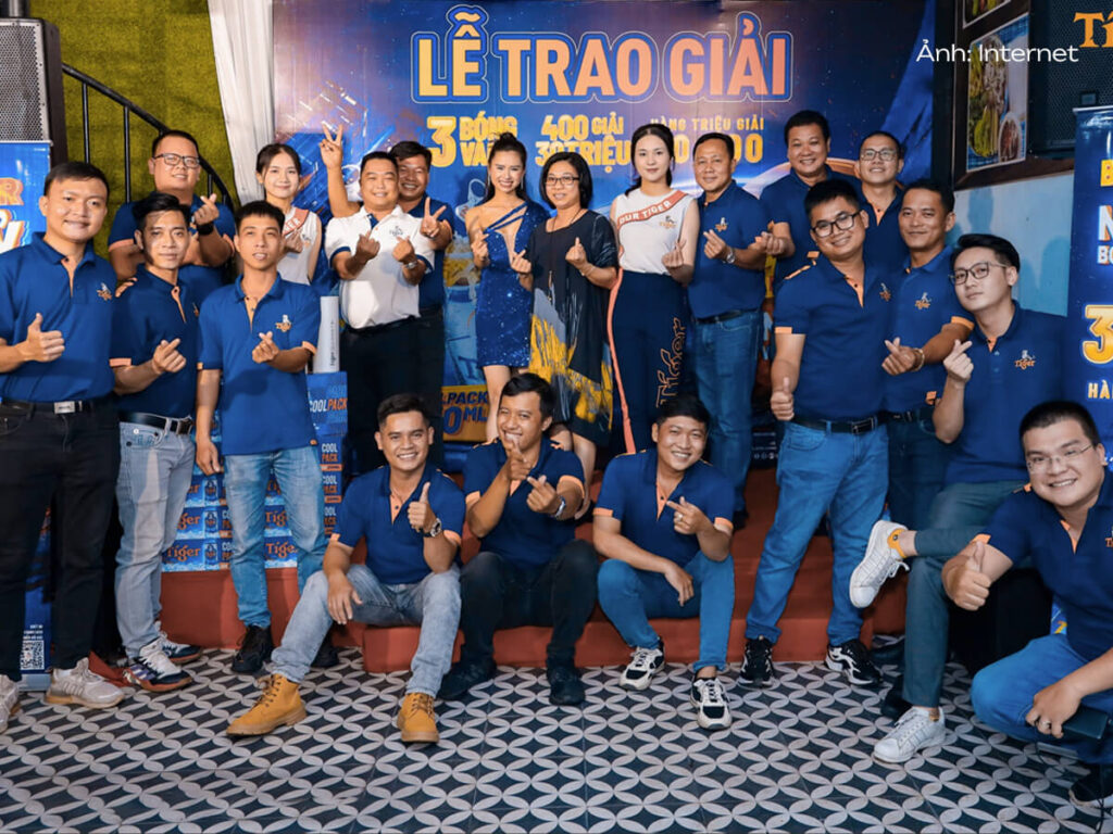 Đồng phục Bia Tiger góp phần xây dựng hình ảnh thương hiệu chuyên nghiệp