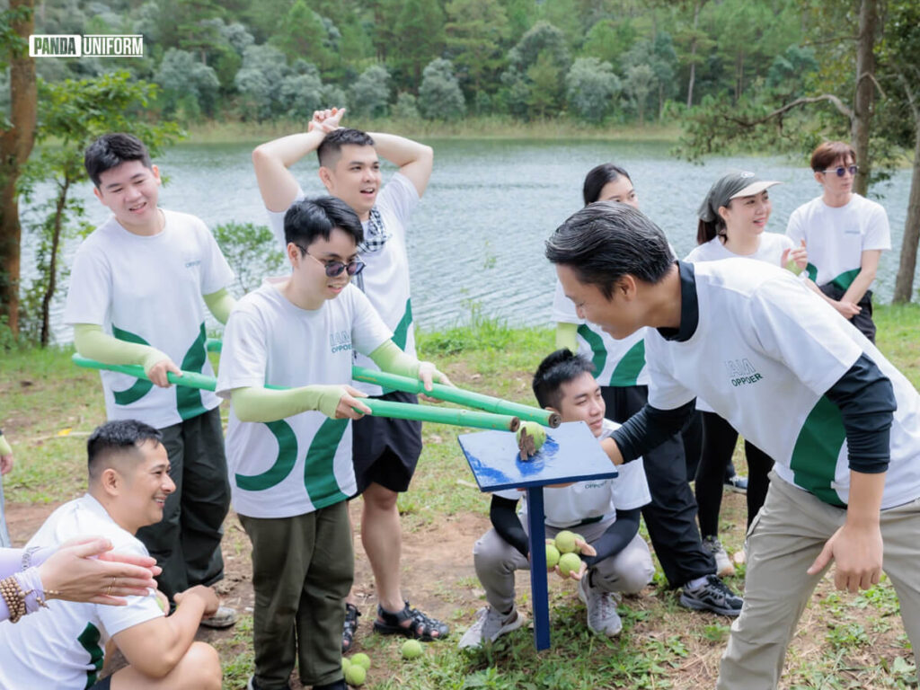 Panda Uniform có kinh nghiệm nhiều năm trong “hành trình” thiết kế, sản xuất áo đồng phục