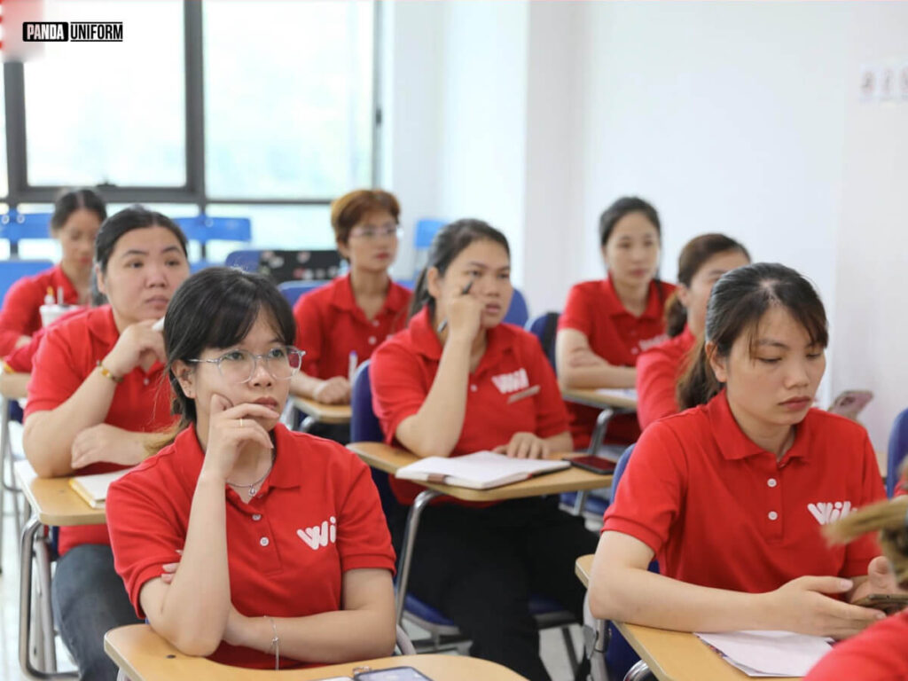 Áo polo đồng phục Vinmart màu đỏ ngắn tay