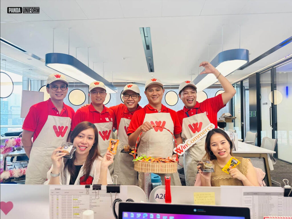 Tạp dề, mũ lưỡi chai - Phụ kiện đồng phục Winmart