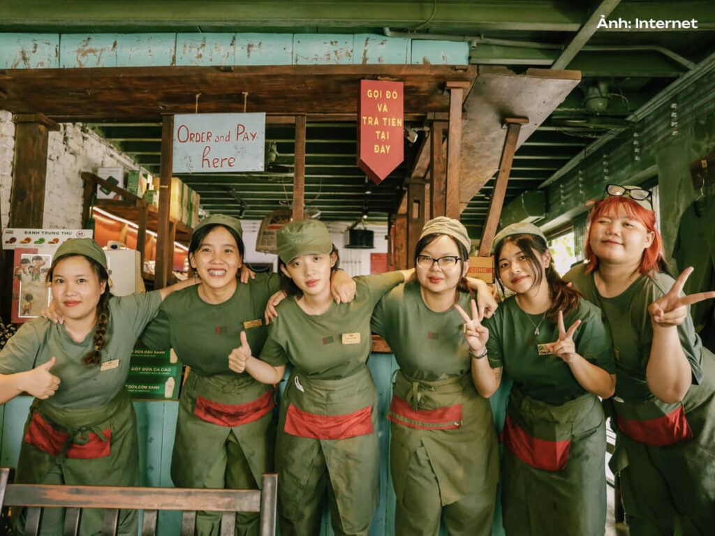 Áo phông đồng phục cộng cà phê