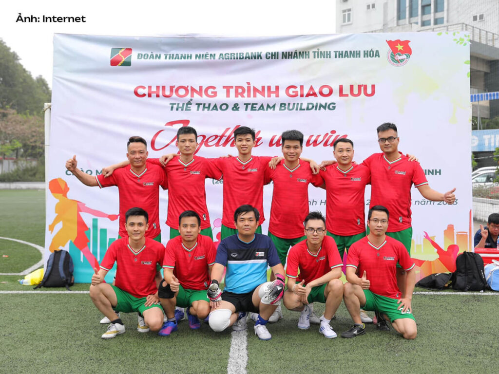 Áo thun đồng phục Agribank màu đỏ cho giải bóng đá giao lưu