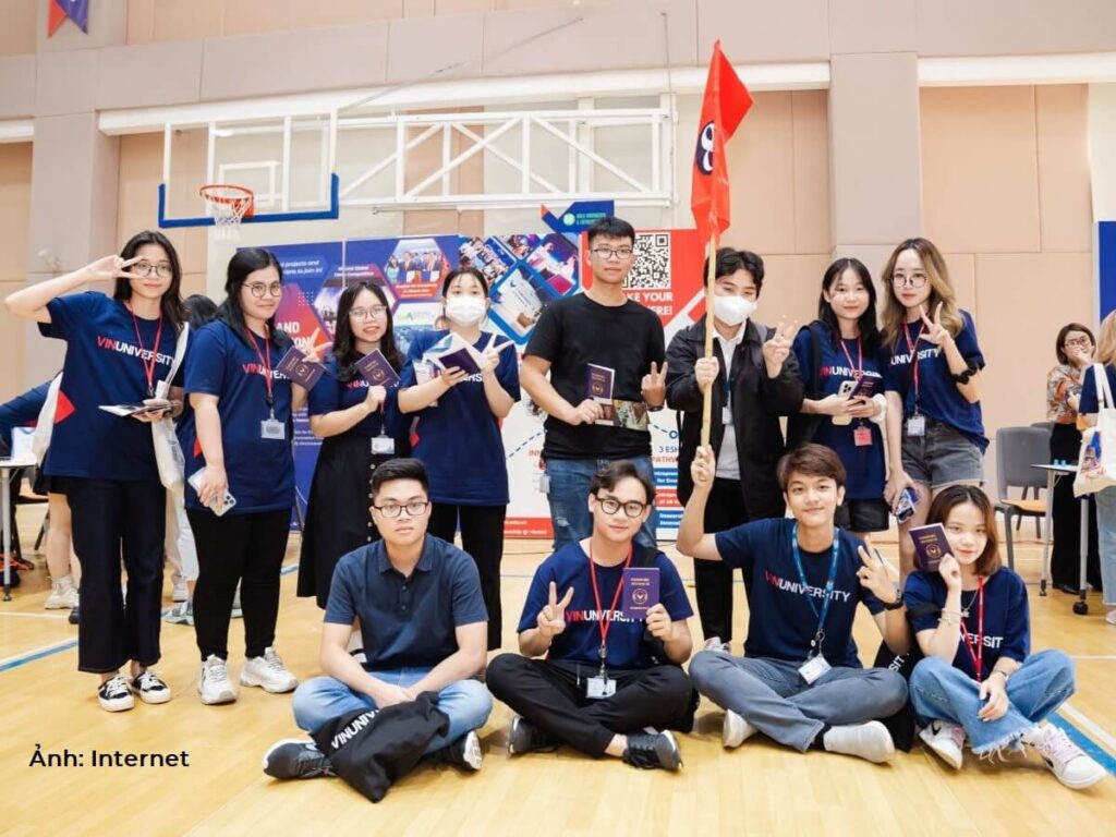 Áo thun Tshirt đồng phục VinUniversity