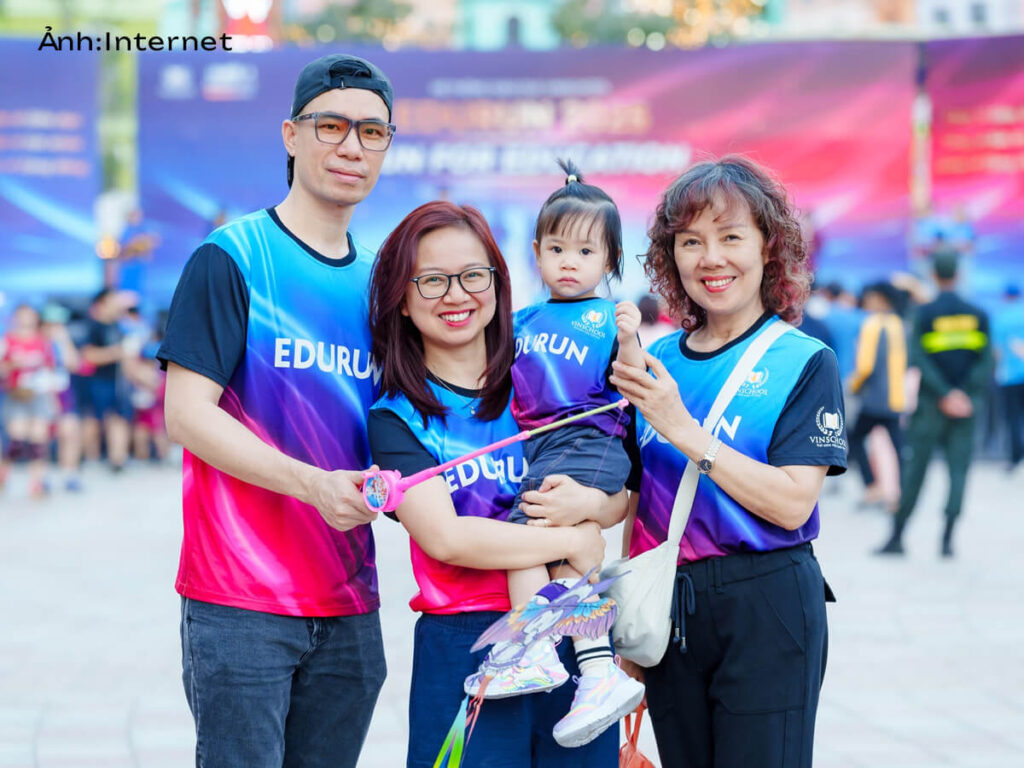 Công nghệ in chuyển nhiệt trên áo đồng phục Vingroup