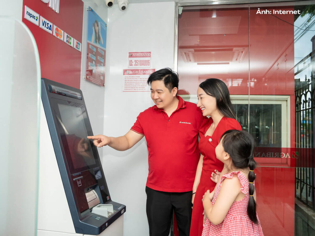 Đồng phục Agribank tạo cảm giác thân thiện đối với người dân