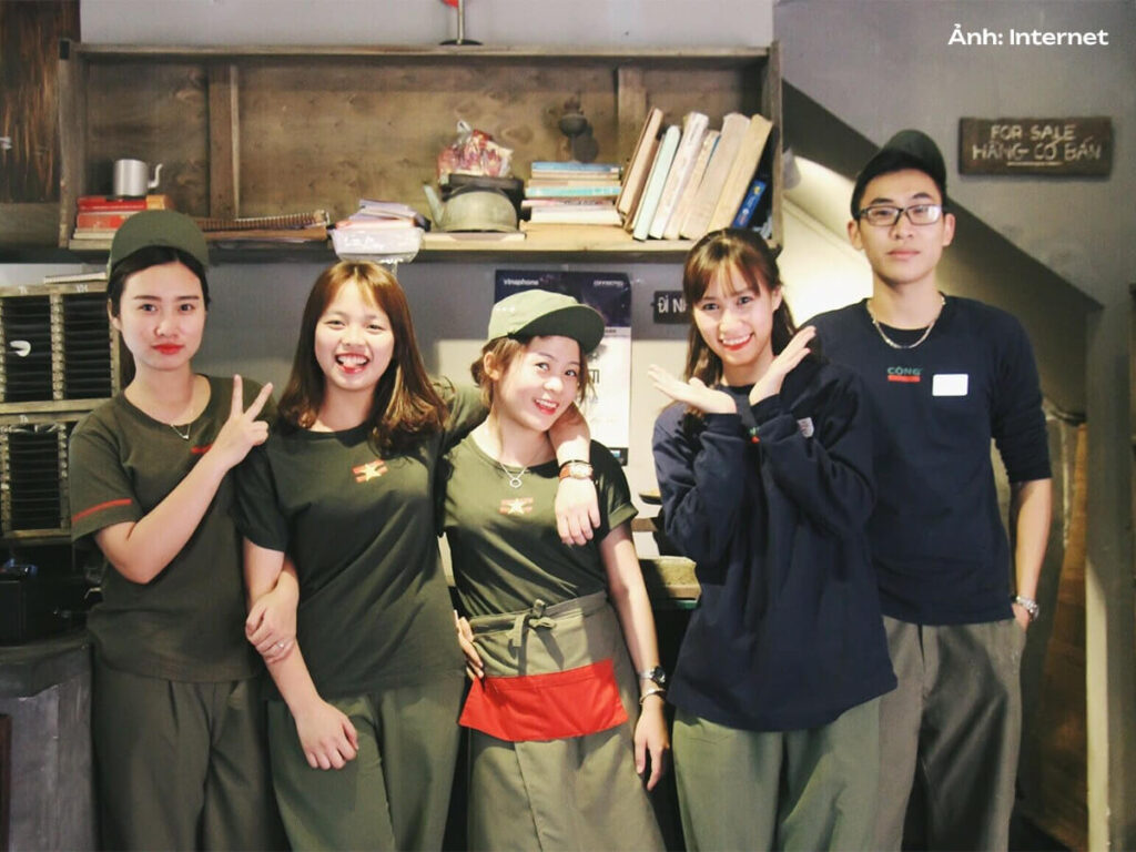 Mẫu áo đồng phục Cộng cà phê dài tay màu xanh đen