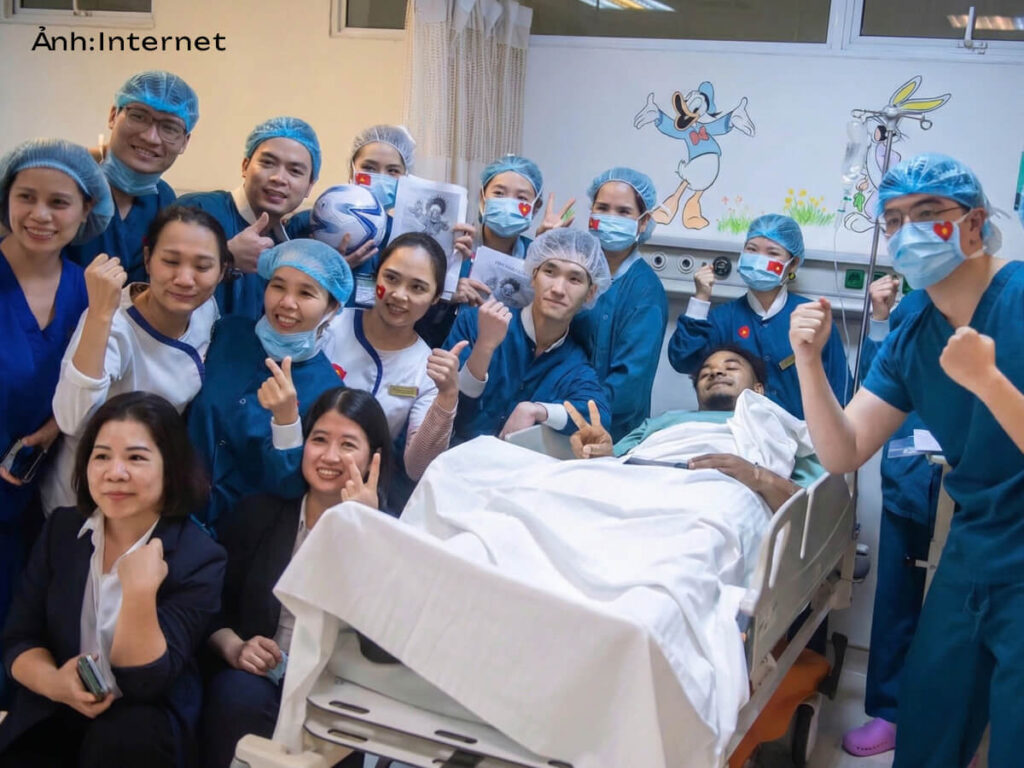 Đồng phục scrubs Vinmec