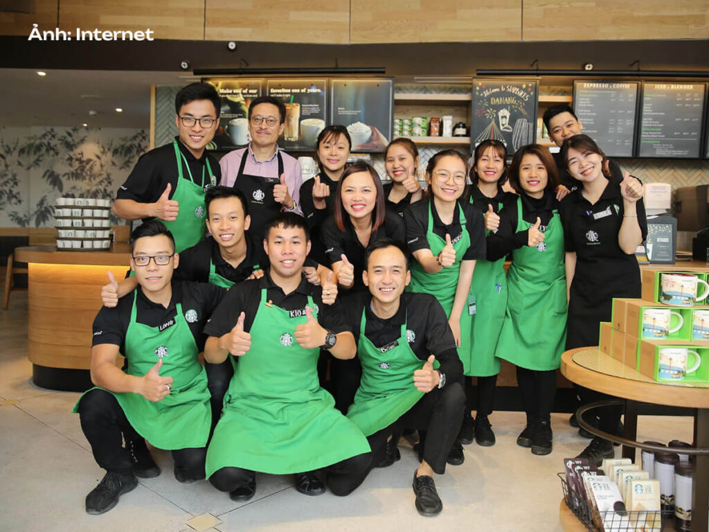 Đồng phục Starbucks - gắn kết đội ngũ nhân viên