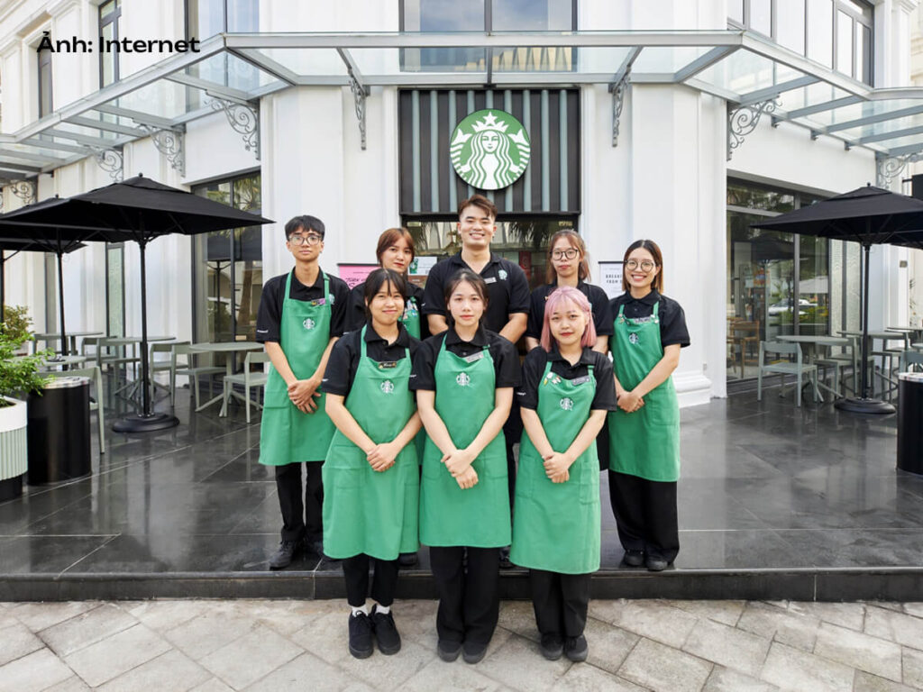 Áo polo đen đồng phục Starbucks