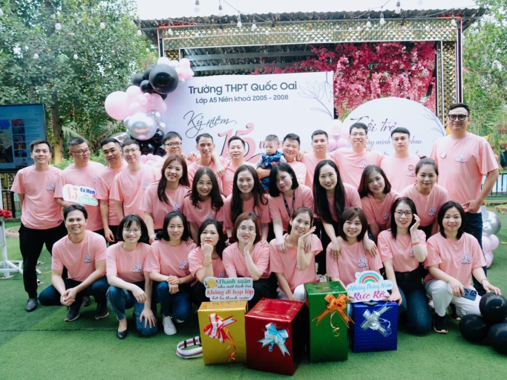 Áo phông có lợi thế về chi phí so với các loại áo khác như sơ mi hoặc áo dài tay