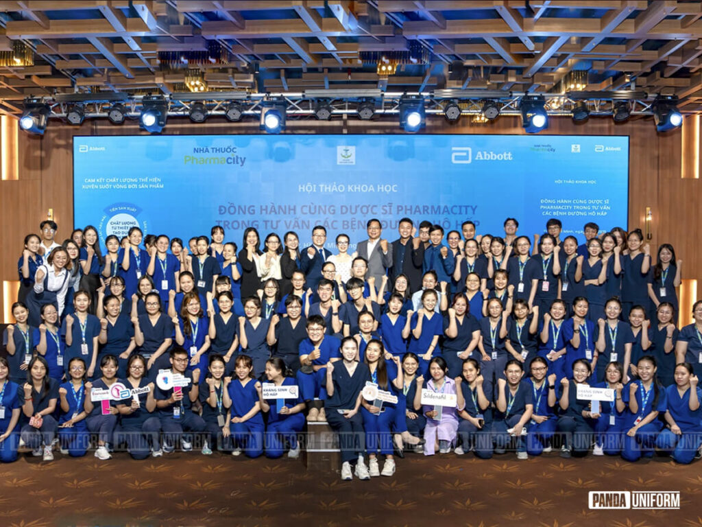 Quý khách hàng hãy liên hệ với Panda sớm để chủ động kiểm soát tiến độ đặt áo