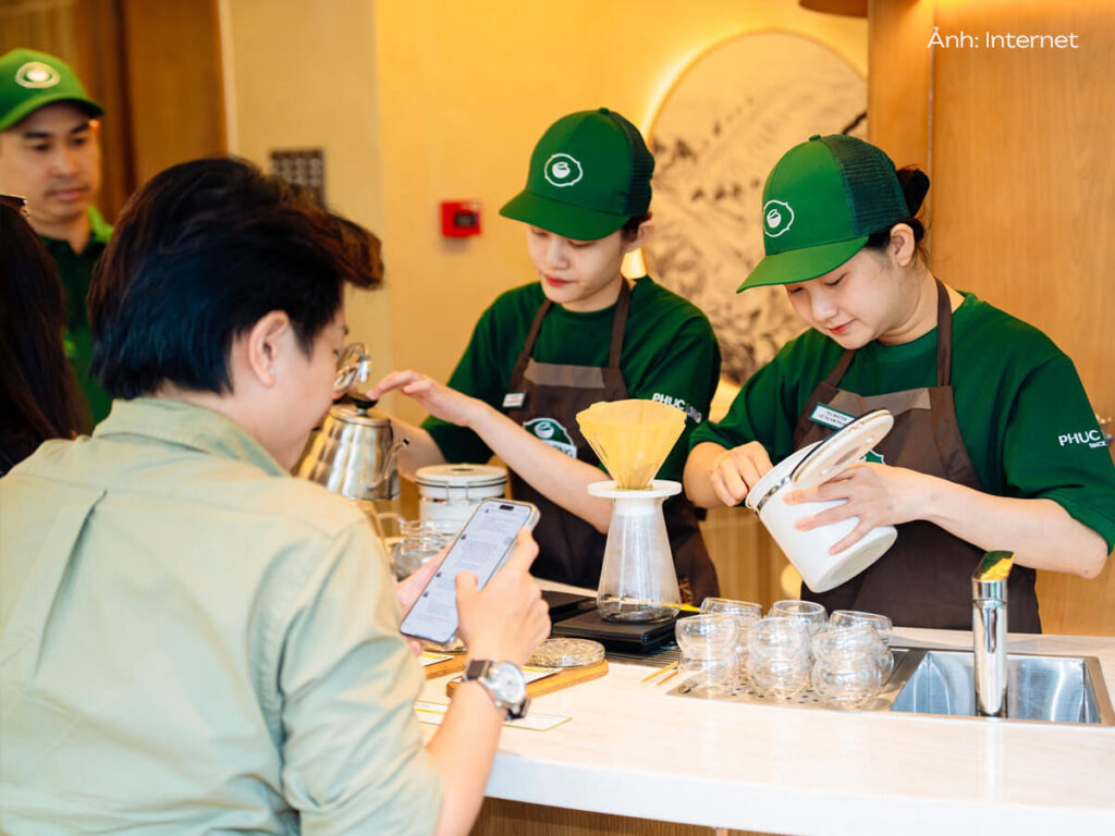 Mũ lưỡi trai Phúc Long