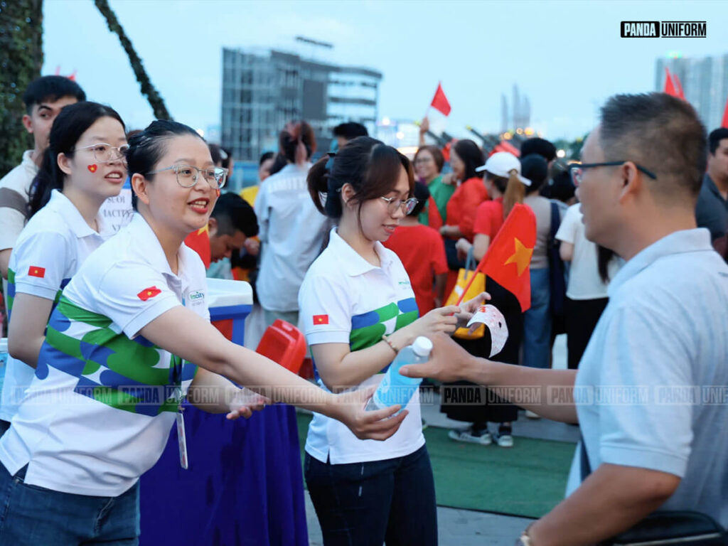 Áo polo đồng phục Pharmacity được sử dụng trong nhiều hoạt động đa dạng