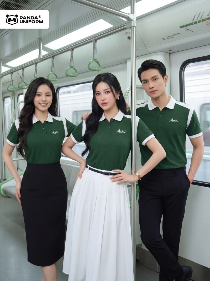 Mẫu áo polo xanh nhiệt đới phối vai trắng đồng phục công ty