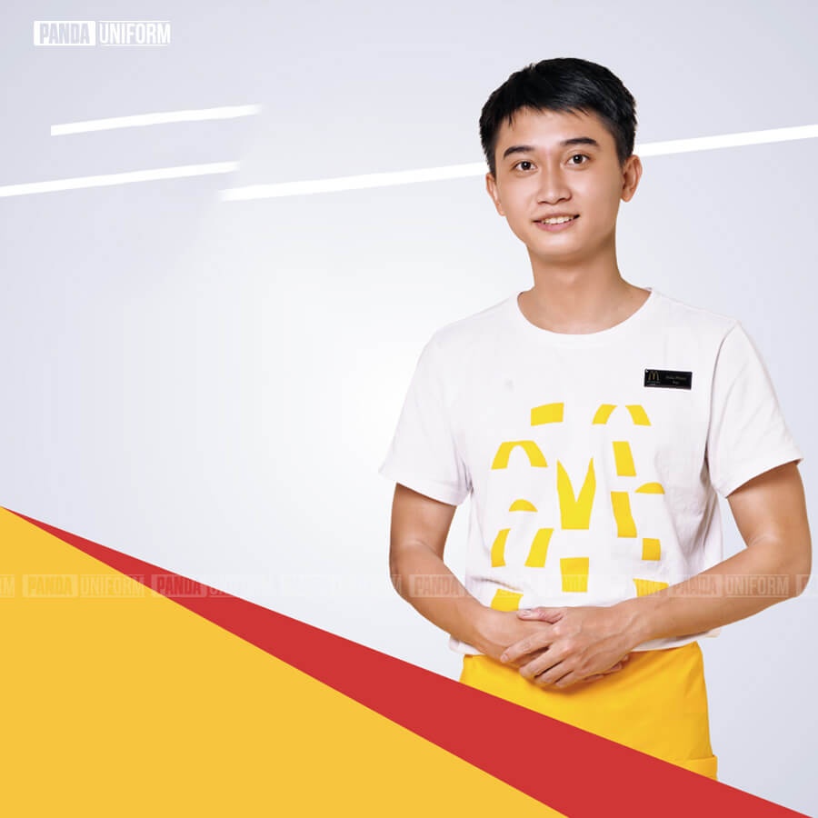 Mẫu đồng phục cổ tròn họa tiết ấn tượng của McDonald’s