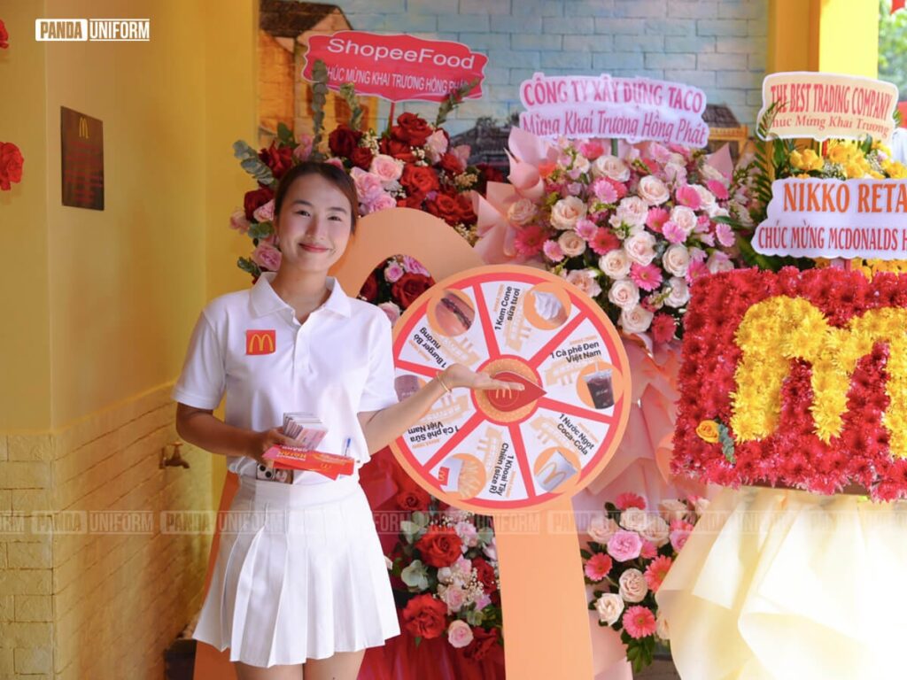 Thiết kế hình in đồng phục McDonald’s đẹp tinh tế