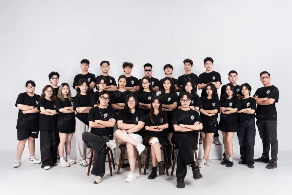 CLB IShuffle - Trường Quốc tế, Hà Nội - Ảnh: Feedback Panda